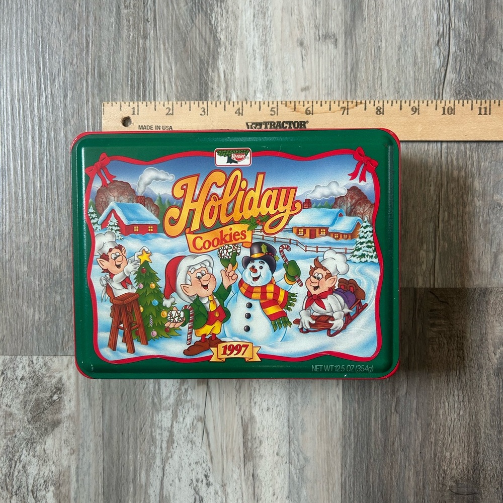 Vintage 1997 Keebler Holiday Cookie Tin